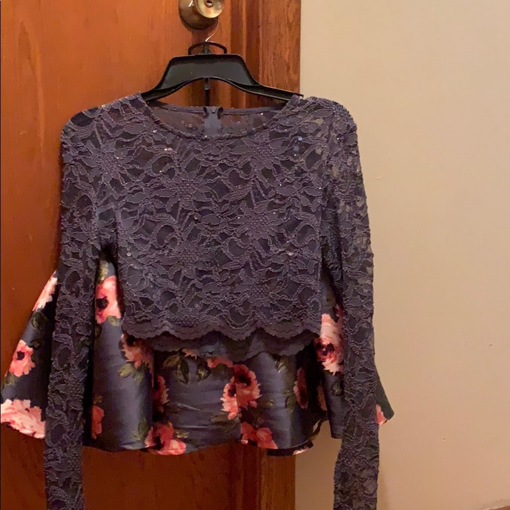 Beautiful 2 piece